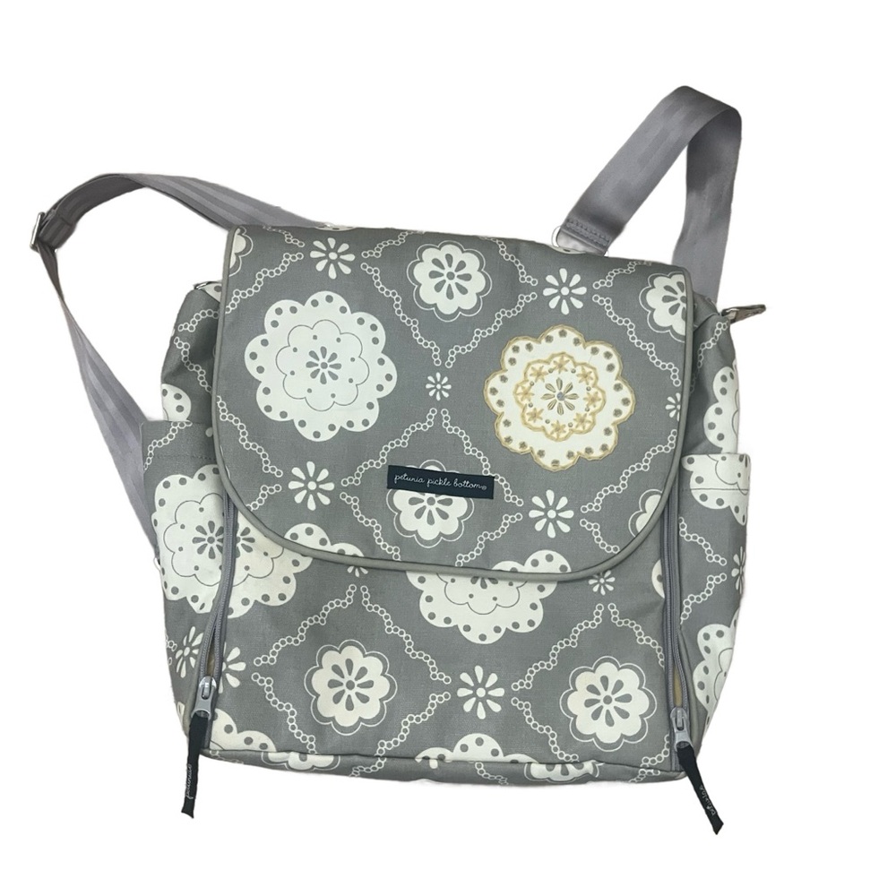 💥HP 💥 Like new Petunia Pickle Bottom Diaper bag backpack
